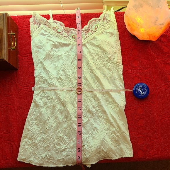 Guess satin cami- early 00 vintage - Picture 2 of 5